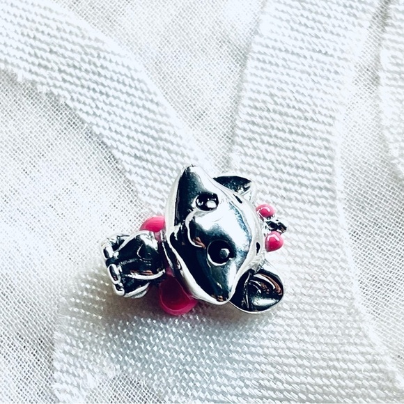 🐱 NWOT Cat Marie Charm – The Aristocats ✨ - Picture 10 of 10